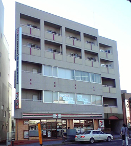 �����ڂ̃r���i��t�����s�����ڂ̂S�|�P�|�R�j