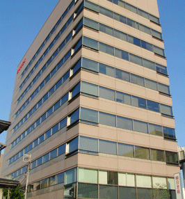 ����������t�o�˃r���i��t�s������o�˂P�|�Q�U�|�P�j